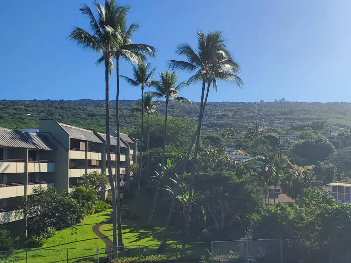 White Sands Beach Condo #324. BIG PATIO!! Ocean and Mountains across from beach!