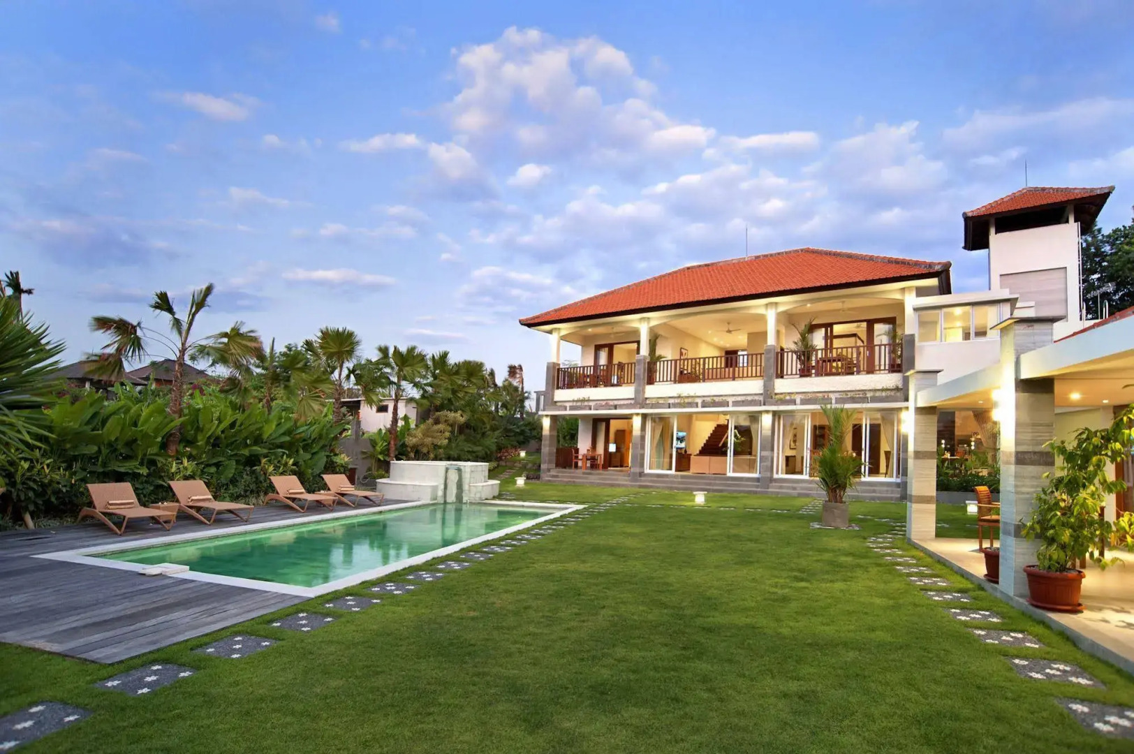Villa Yenian by Villa Finder