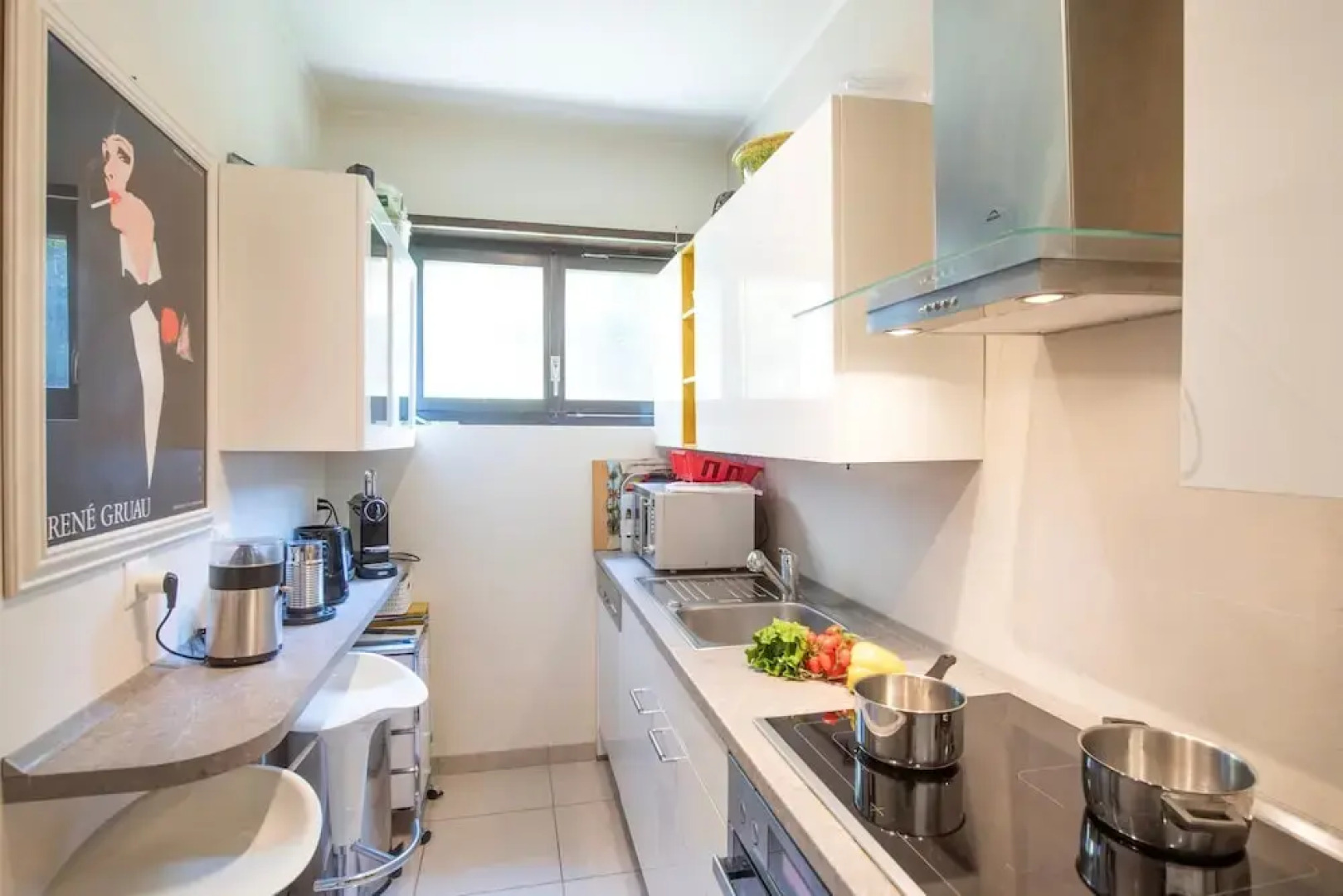 Queen Lake View in Ponte Tresa