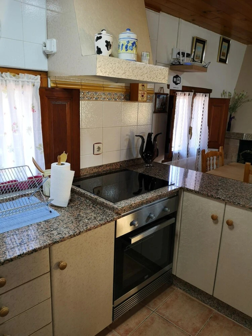 House With 2 Bedrooms in Ponferrada, With Wonderful Mountain View, Enclosed Garden and Wifi