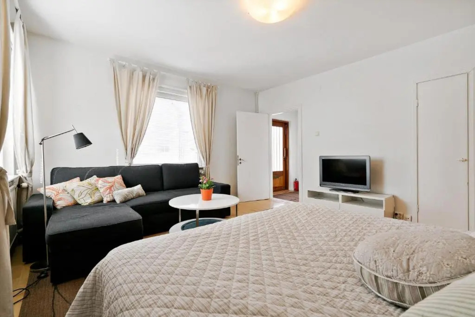 Majoitushuoneisto Tuomipuisto