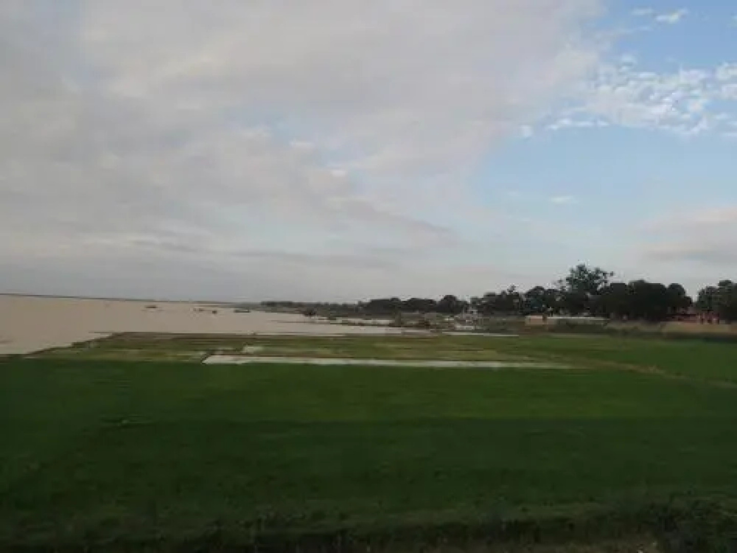 Roeung Loeung Mittapheap Restaurant & Hotel