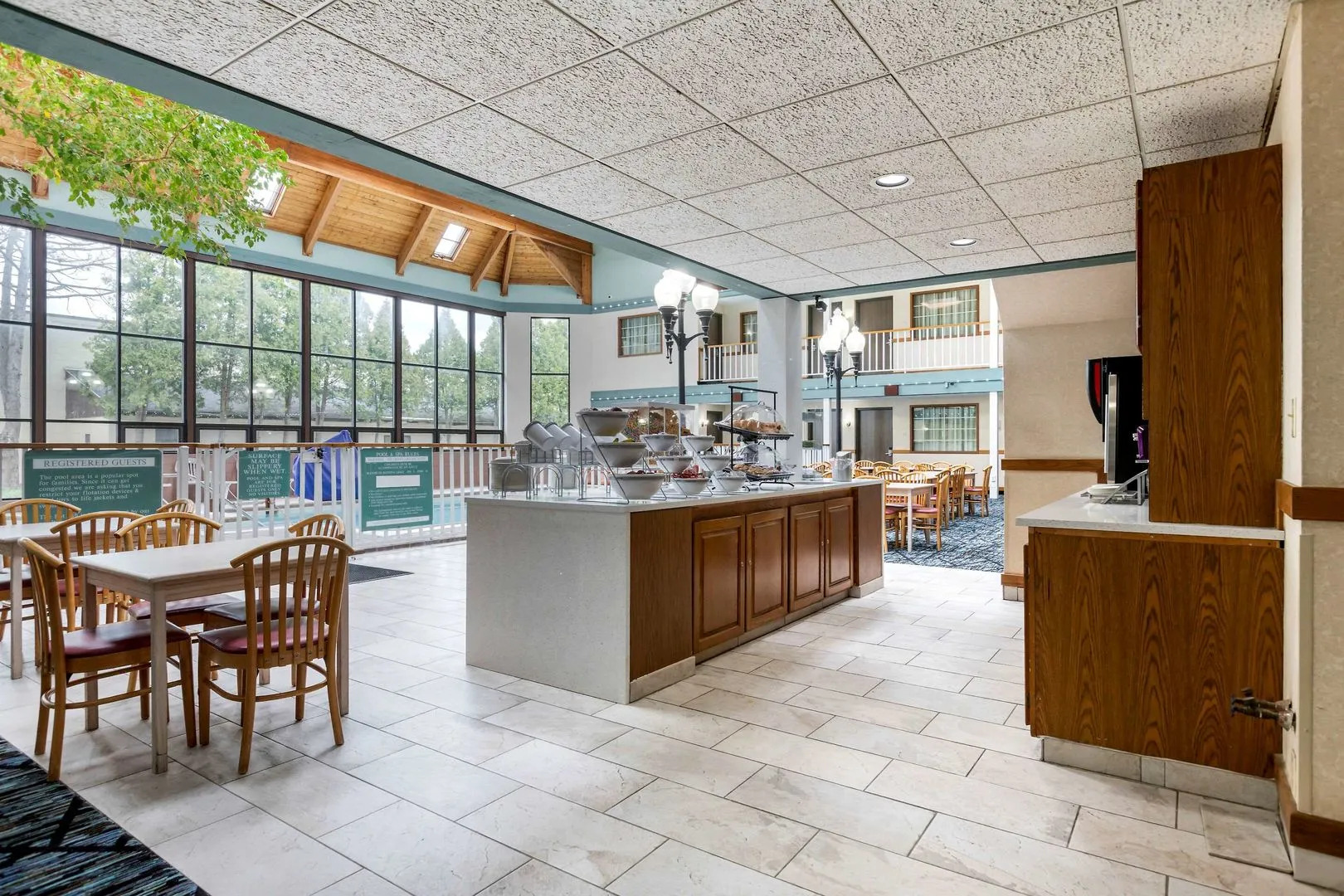 Rodeway Inn Grandville - Grand Rapids