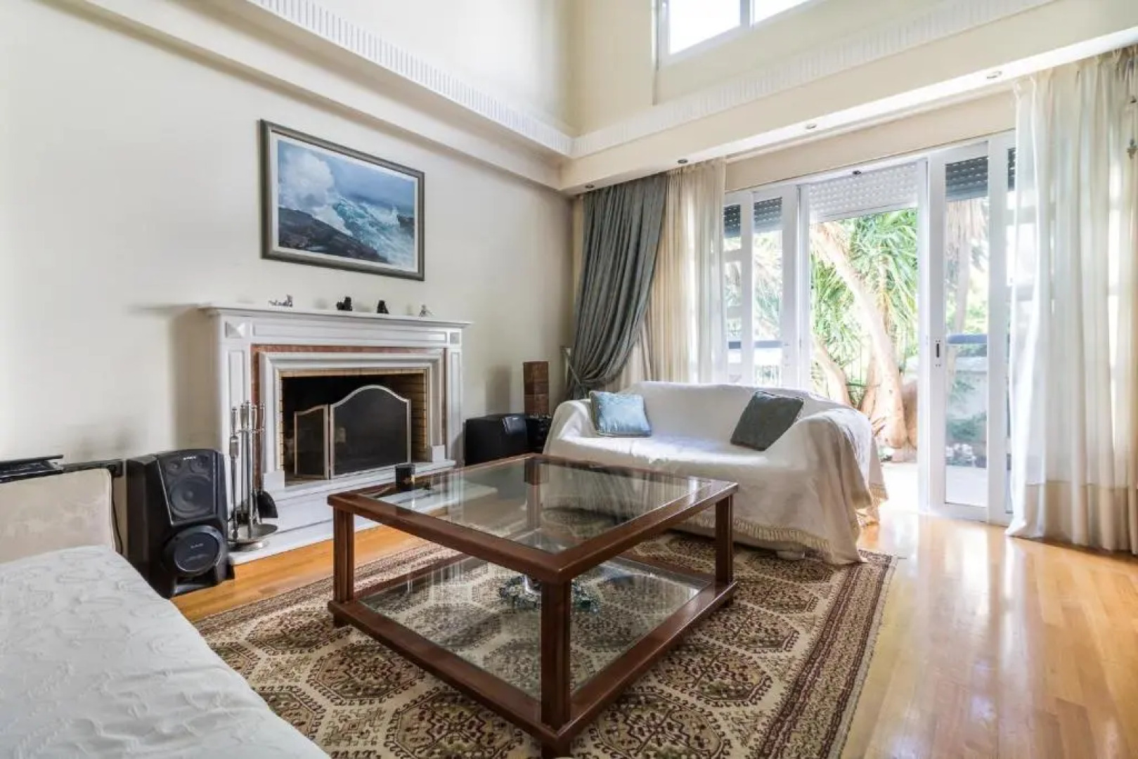 4 bdr Villa with Private Pool in Glyfada