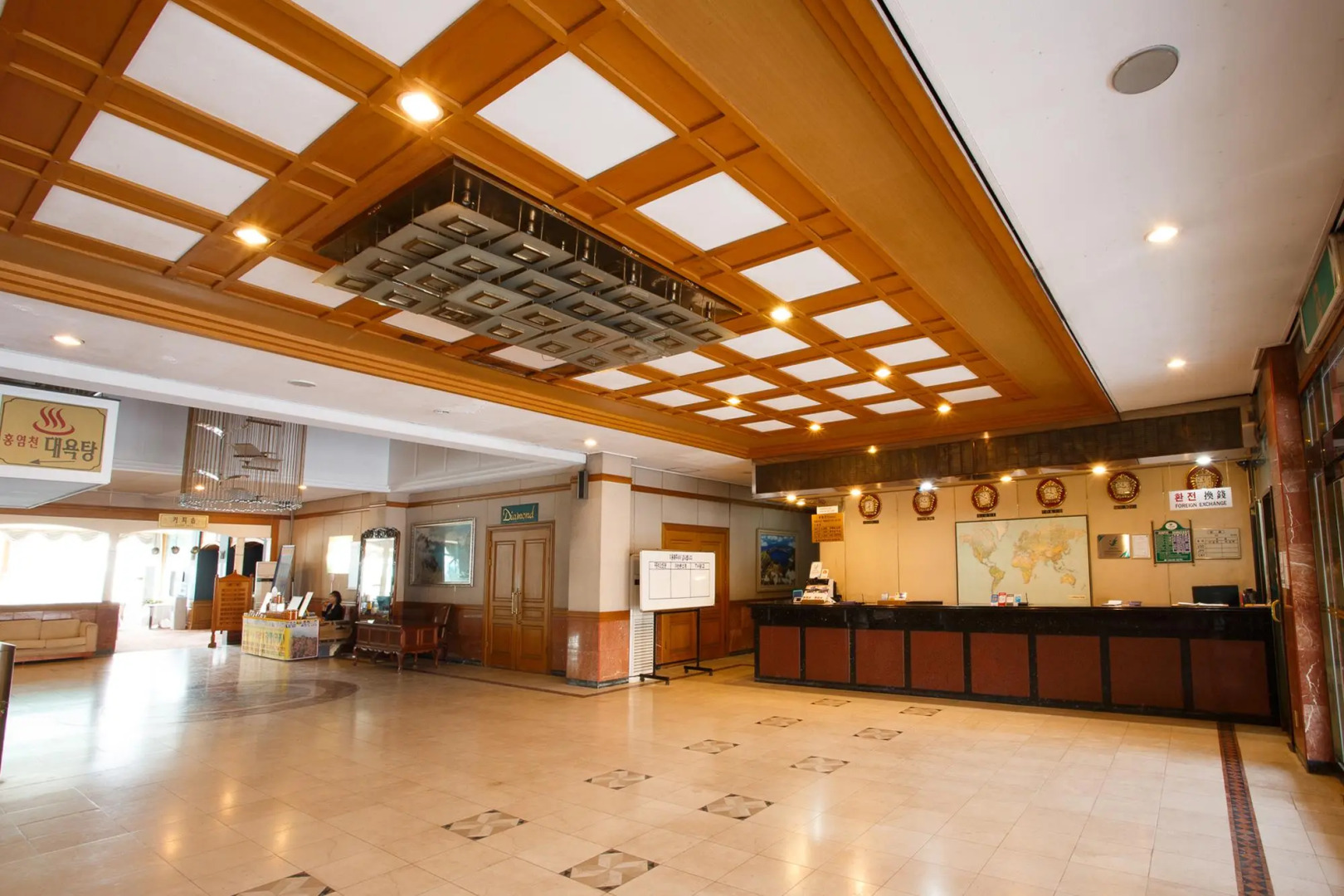 Yakam Tourist Hongyumchon Hotel