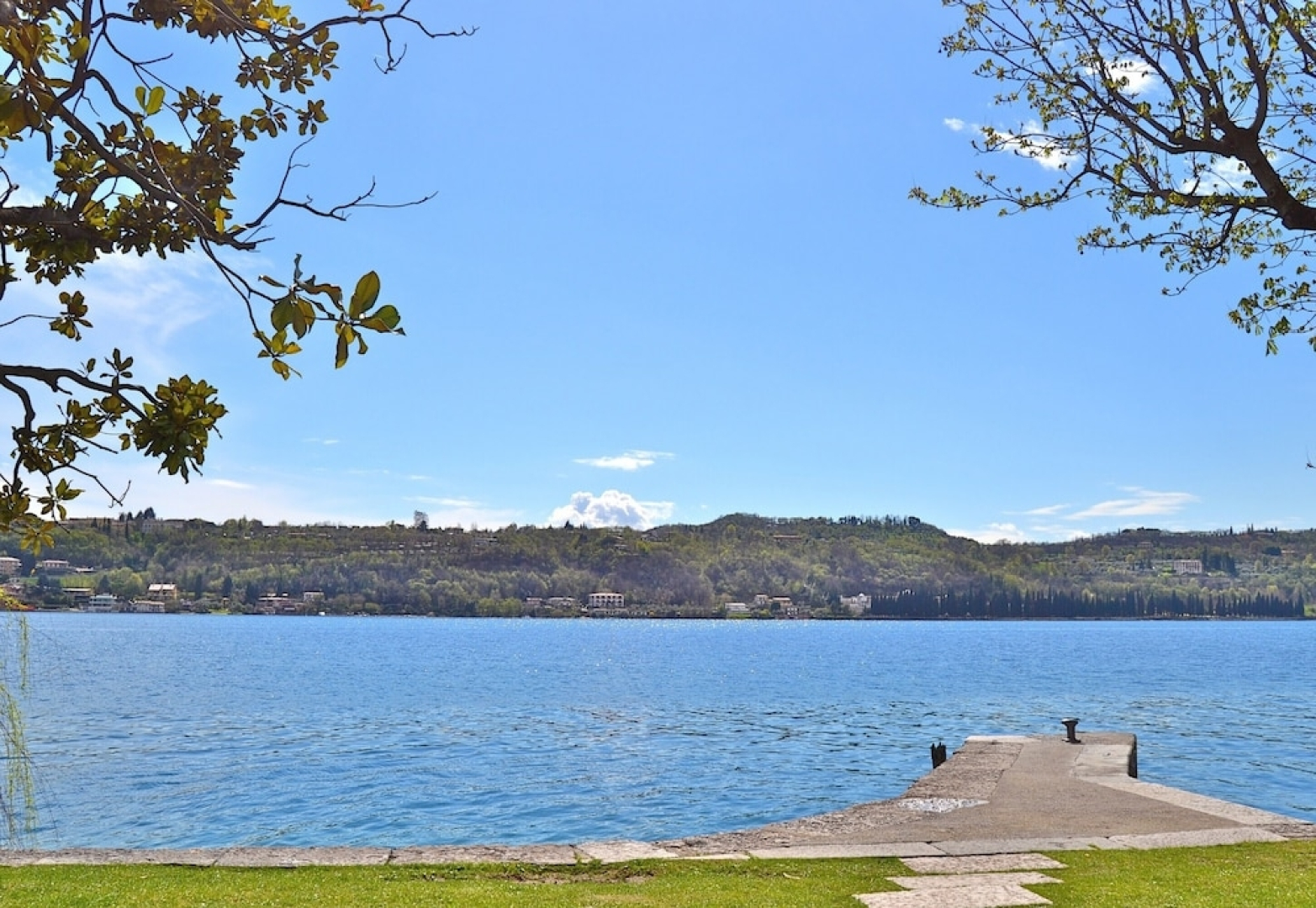 Casa Laura Salò 200mt from Garda lake