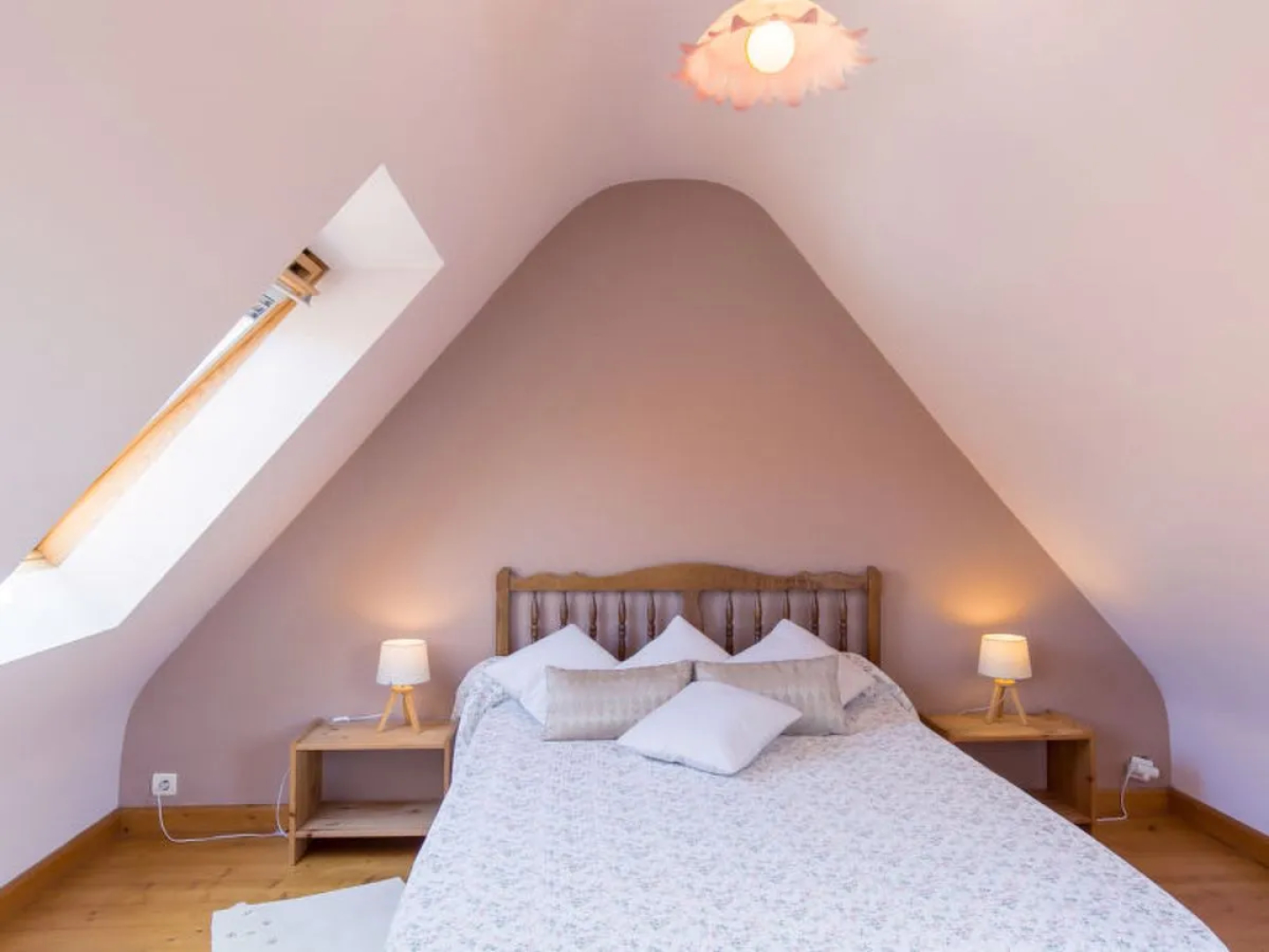 LHirondelle (SJD202)