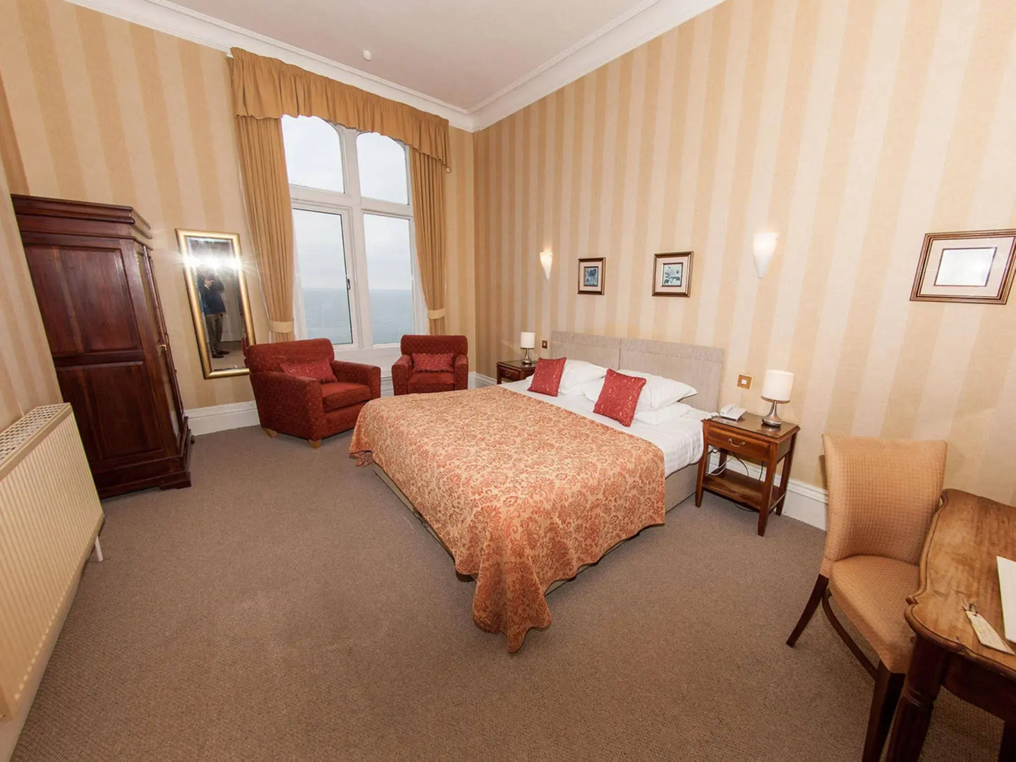 Whitsand Bay Hotel