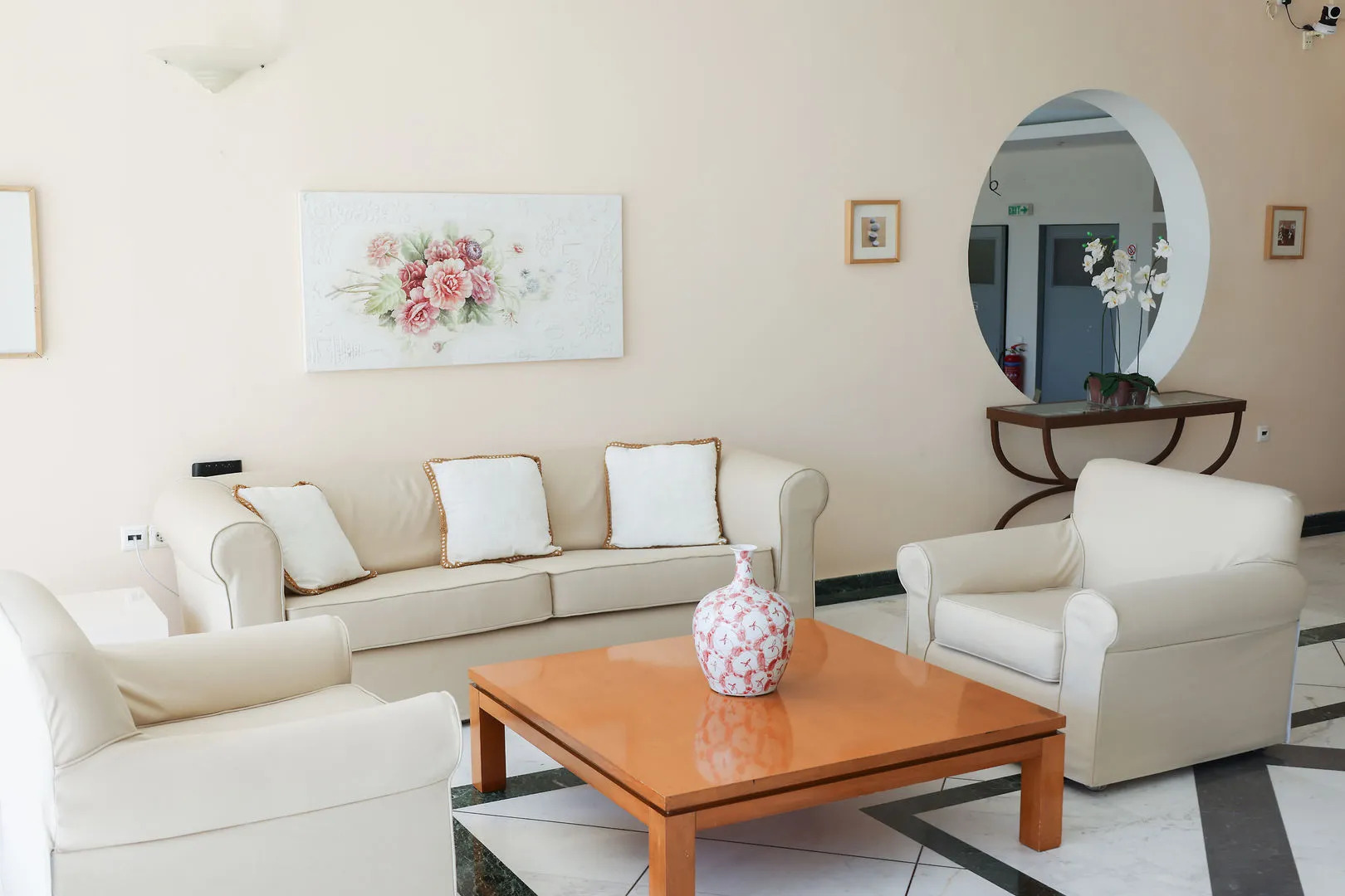 Kanapitsa Mare Hotel