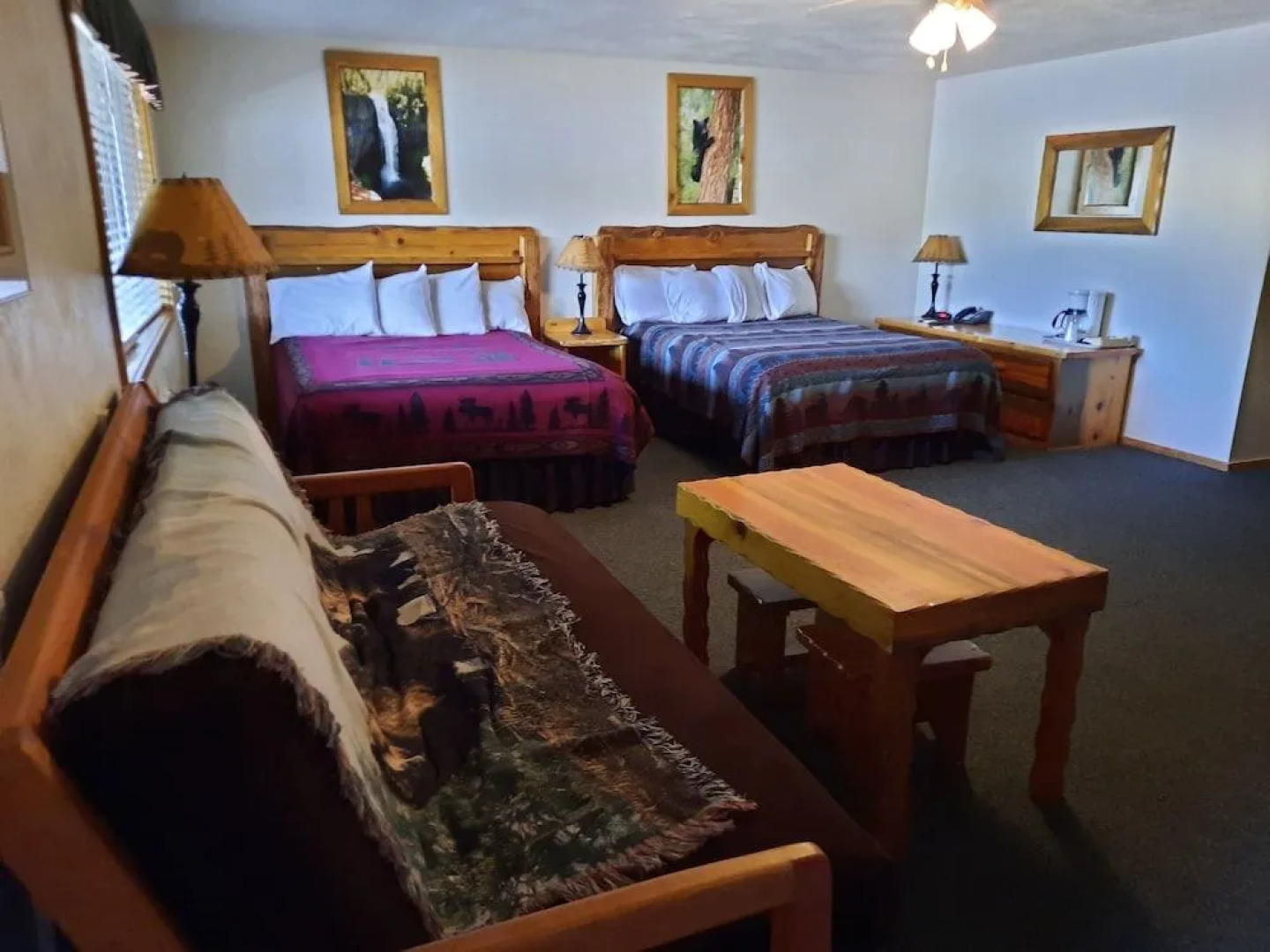 Willamette Pass Inn Chalets