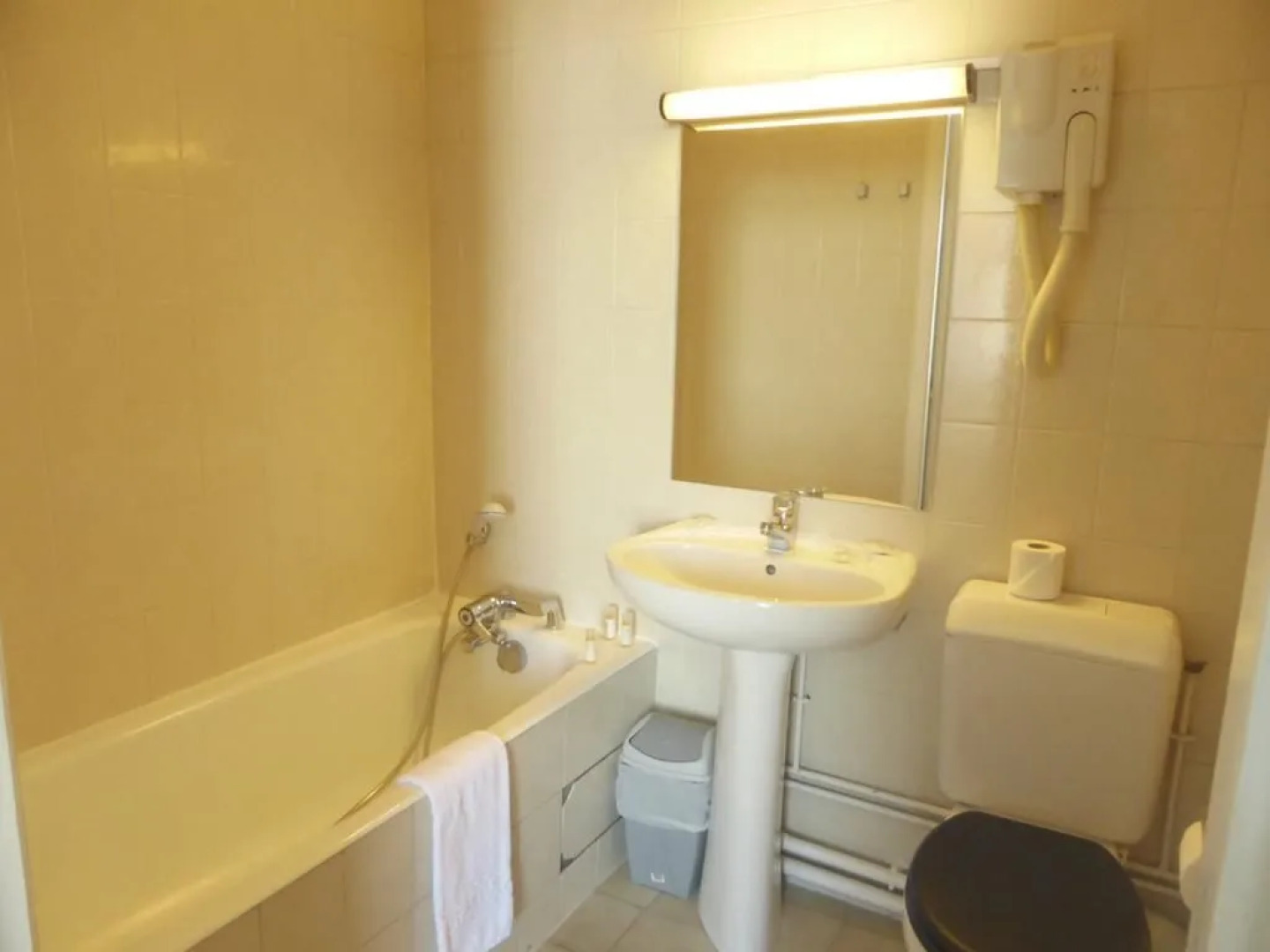 Hotel De Paris Saint Georges