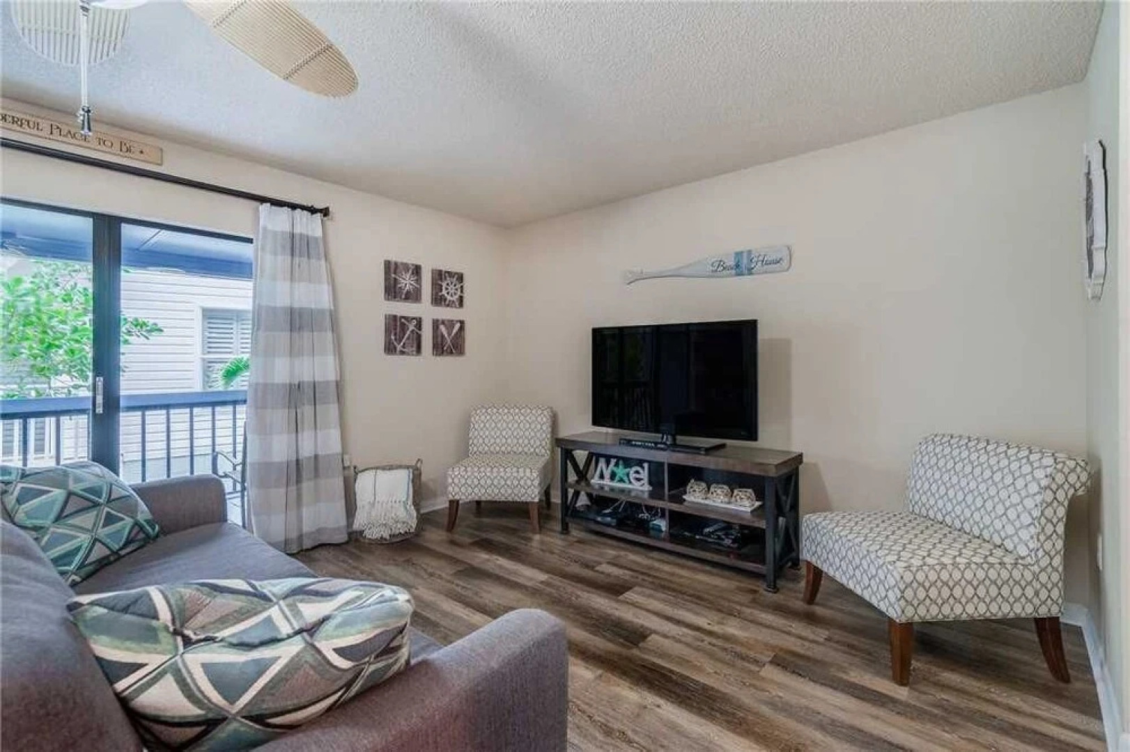 Seashell 19 - Two Bedroom Condo