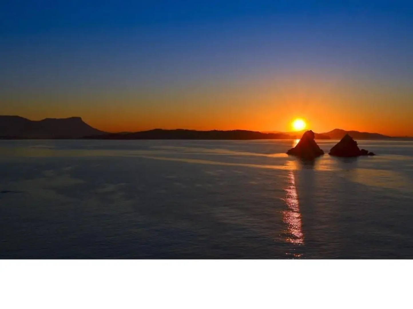 60 m2 , 2 chambres, très calme, plage et commerces à 3 minutes à pied, WIFI fibre optique et parking gratuit