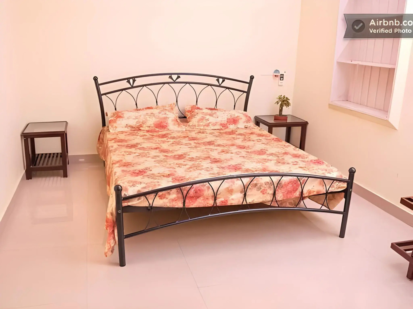 Palm Grove Service Villa