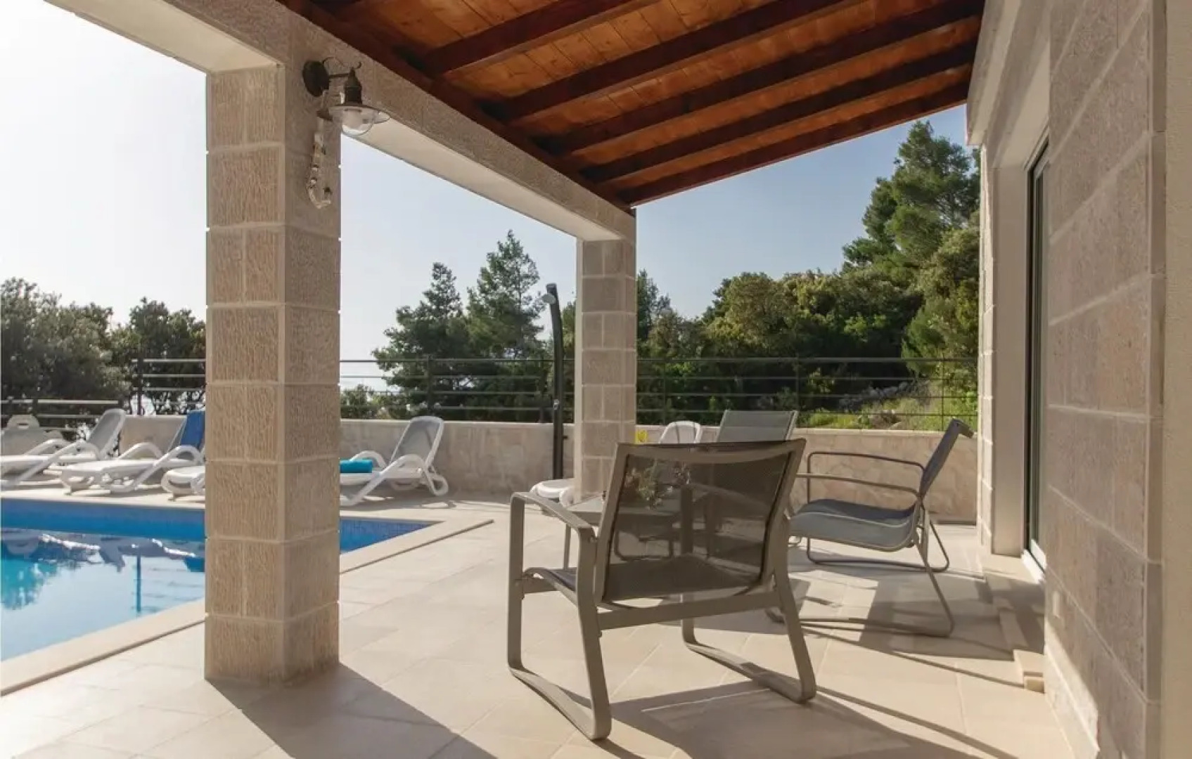 Beautiful Home in Dingac With Wifi and 3 Bedrooms