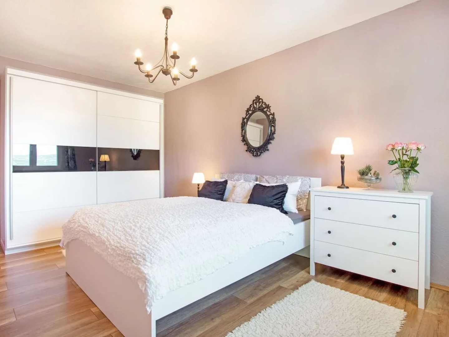 Sunrise Blace Apartments