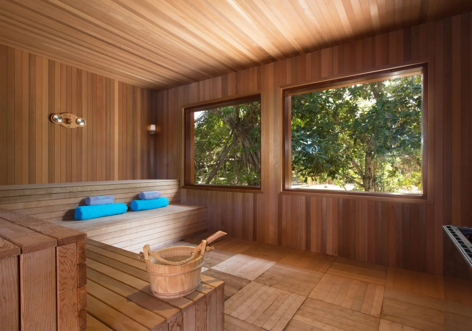 Sheraton New Caledonia Deva Spa & Golf Resort