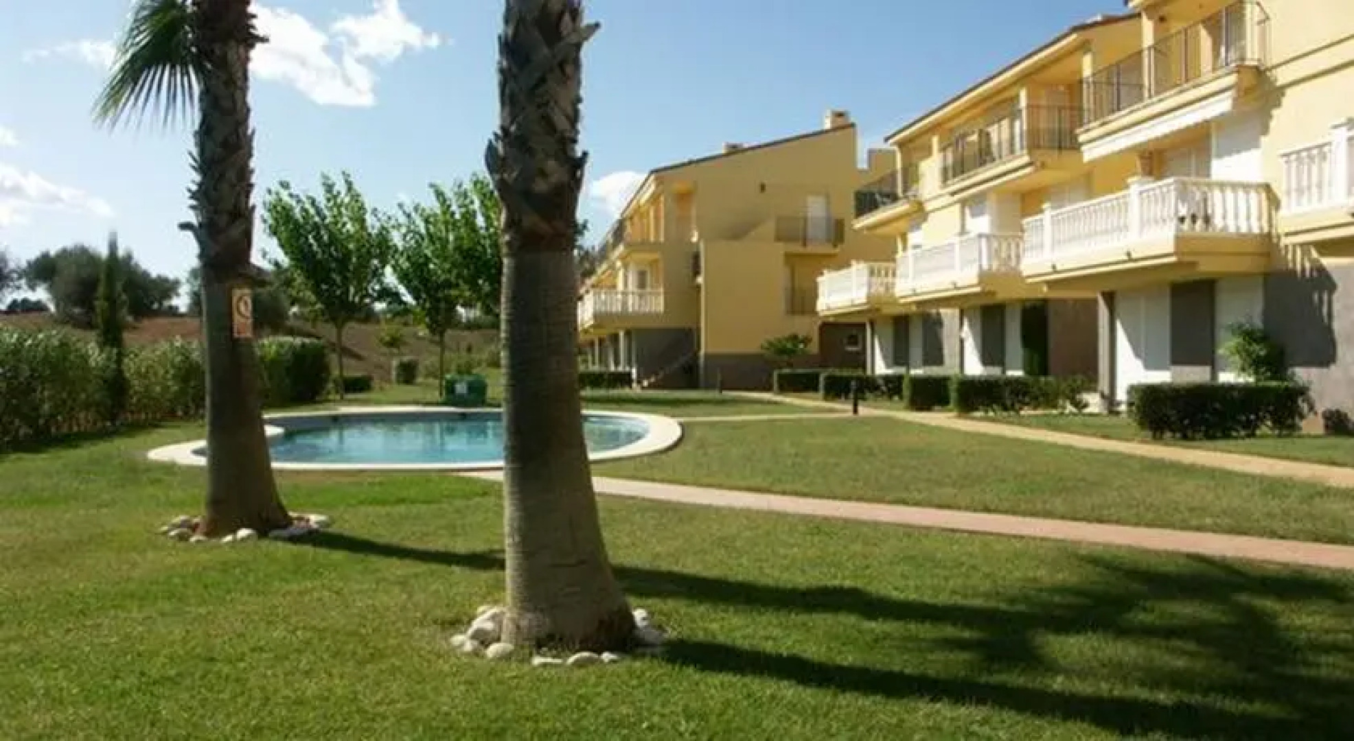 Residence V by Golfinc