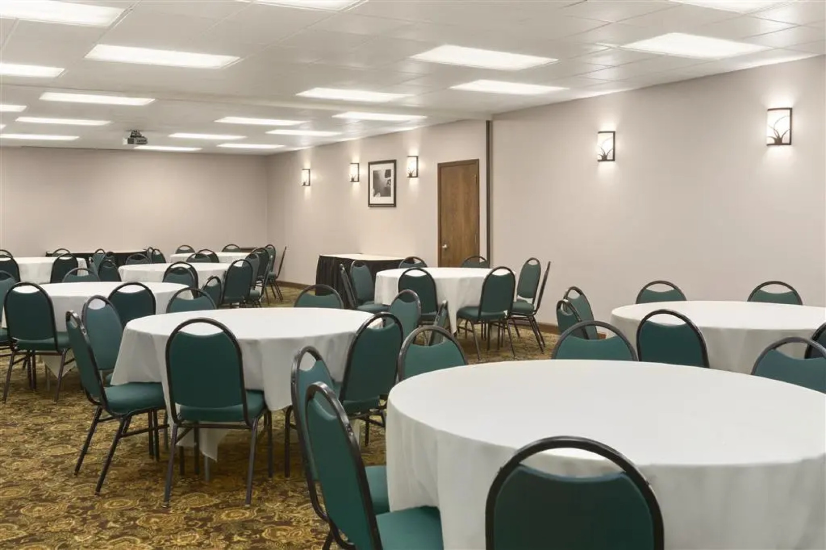Country Inn & Suites by Radisson, Woodbury, MN