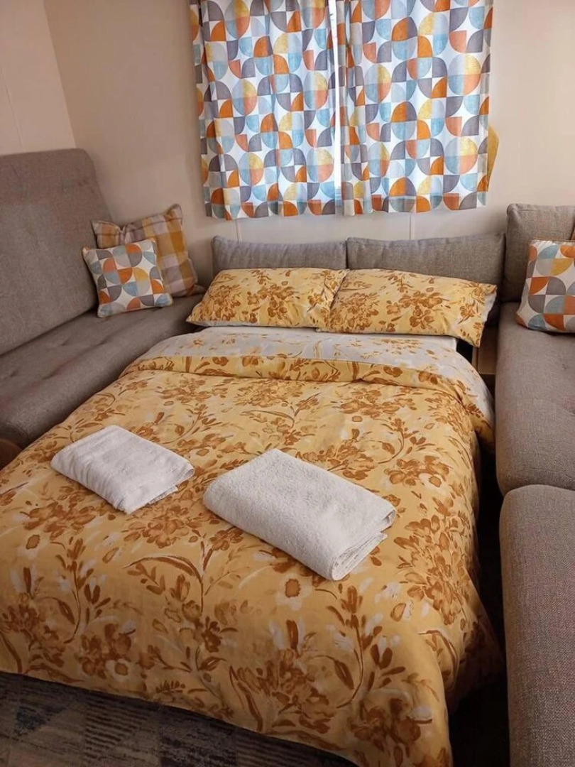 Impeccable 3-bed Chalet Close to Edinburgh