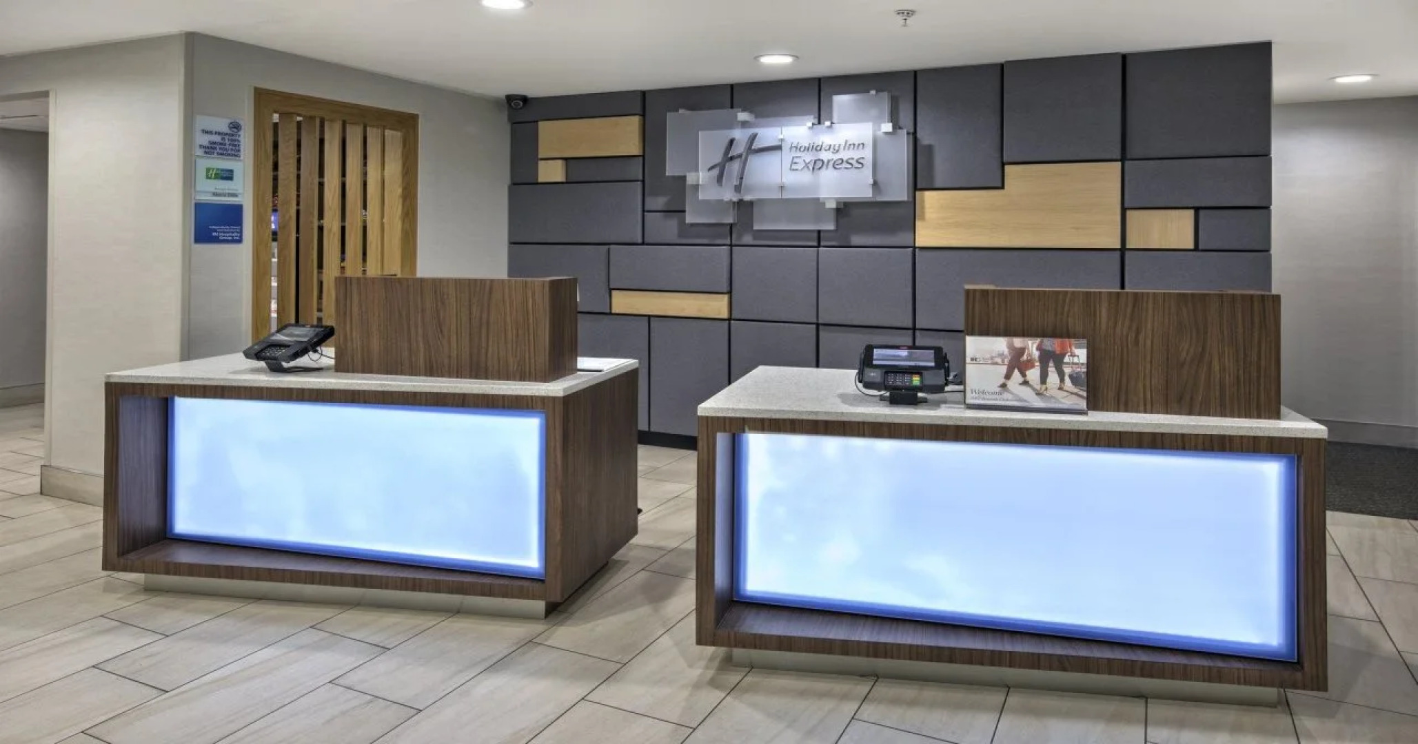 Holiday Inn Express & Suites Crossville by IHG