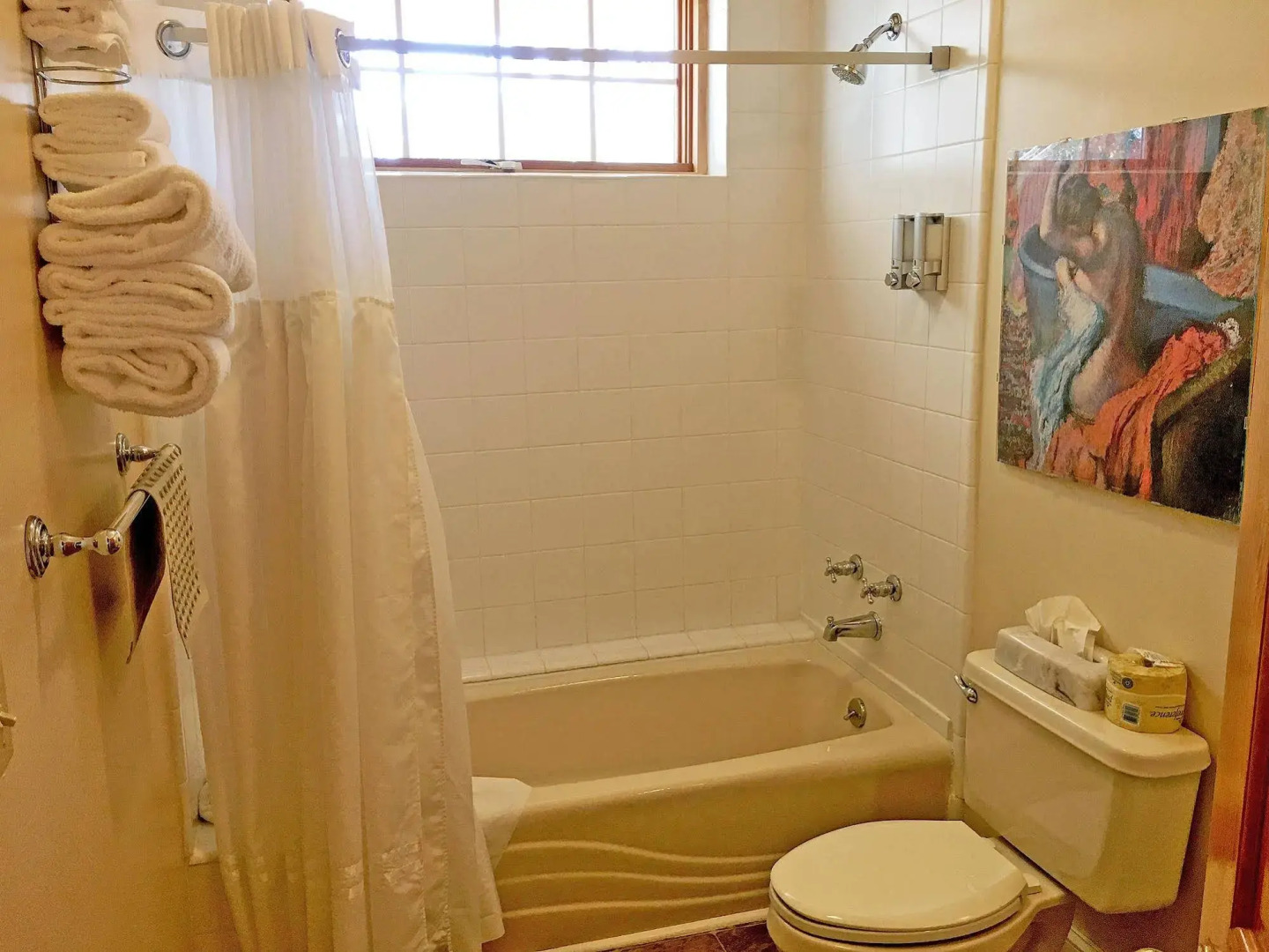 Highland Lake Inn & Resort