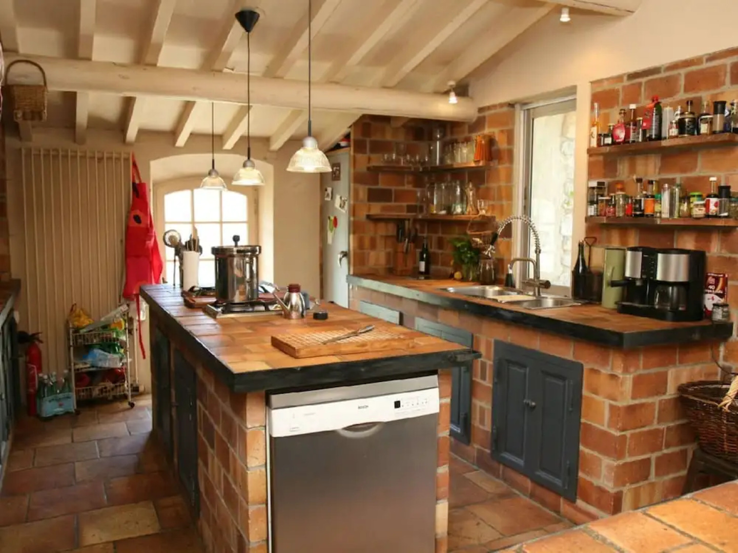 L'Authentique - Crush Guaranteed