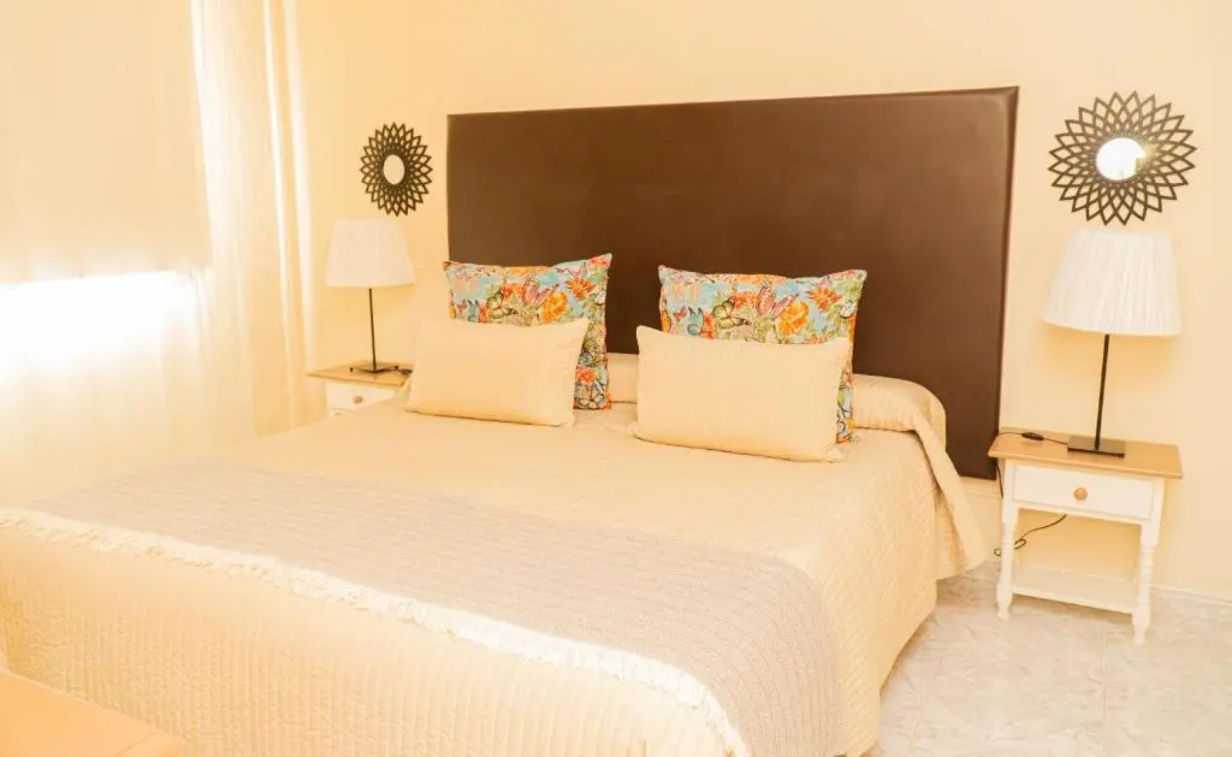 La Rivera Apartments