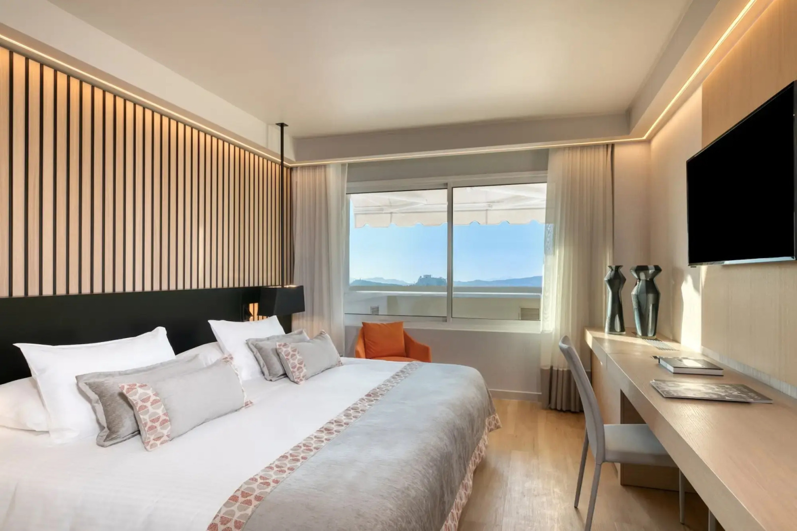 Отель Divani Caravel