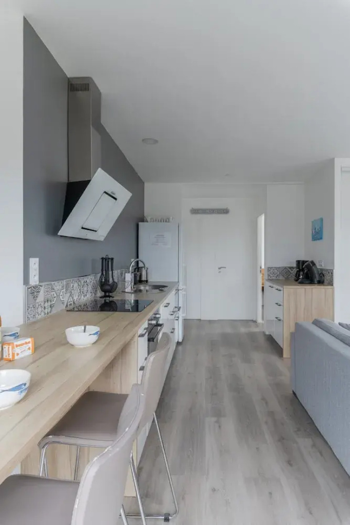 Apartment in Ploudalmezeau Near Treompan Beach