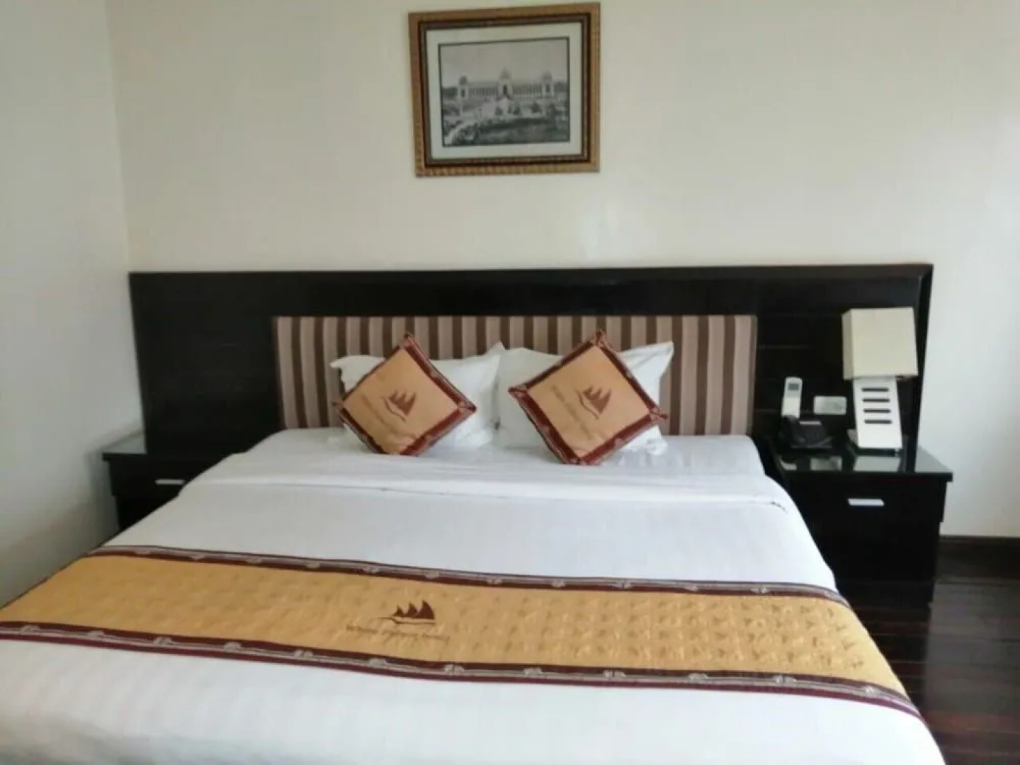 White Palace Thai Binh Hotel 1