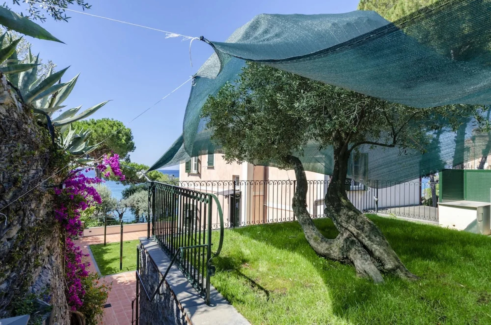 JOIVY Villa W/Superb View And Private Garden In Mulinetti