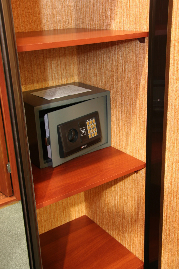 Отель Эсмеральд