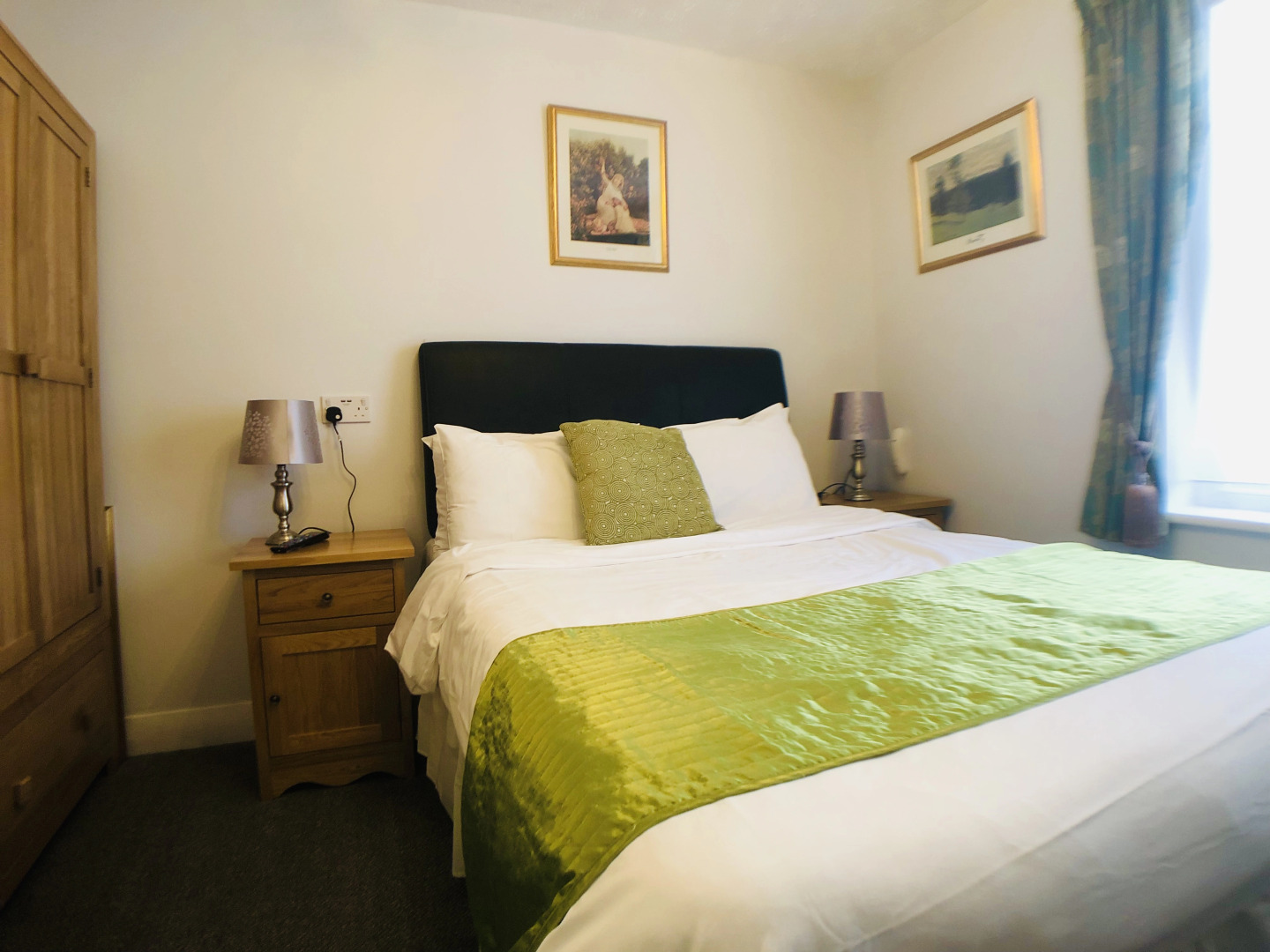 The Ilfracombe House Hotel - near Cliffs Pavilion