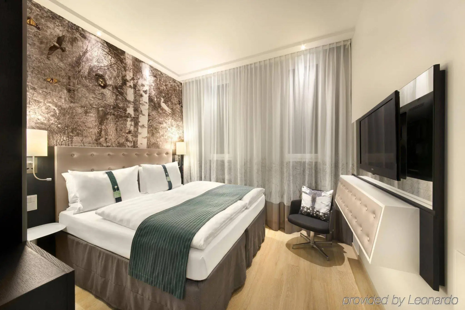 Отель Premier Inn Berlin Alexanderplatz