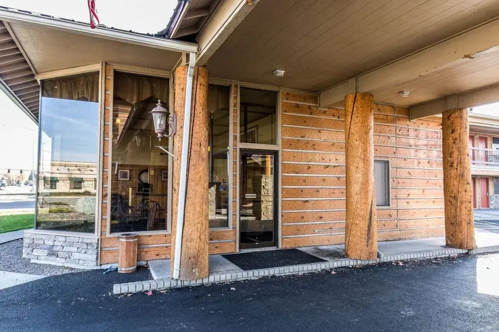 Econo Lodge Inn & Suites Kalispell