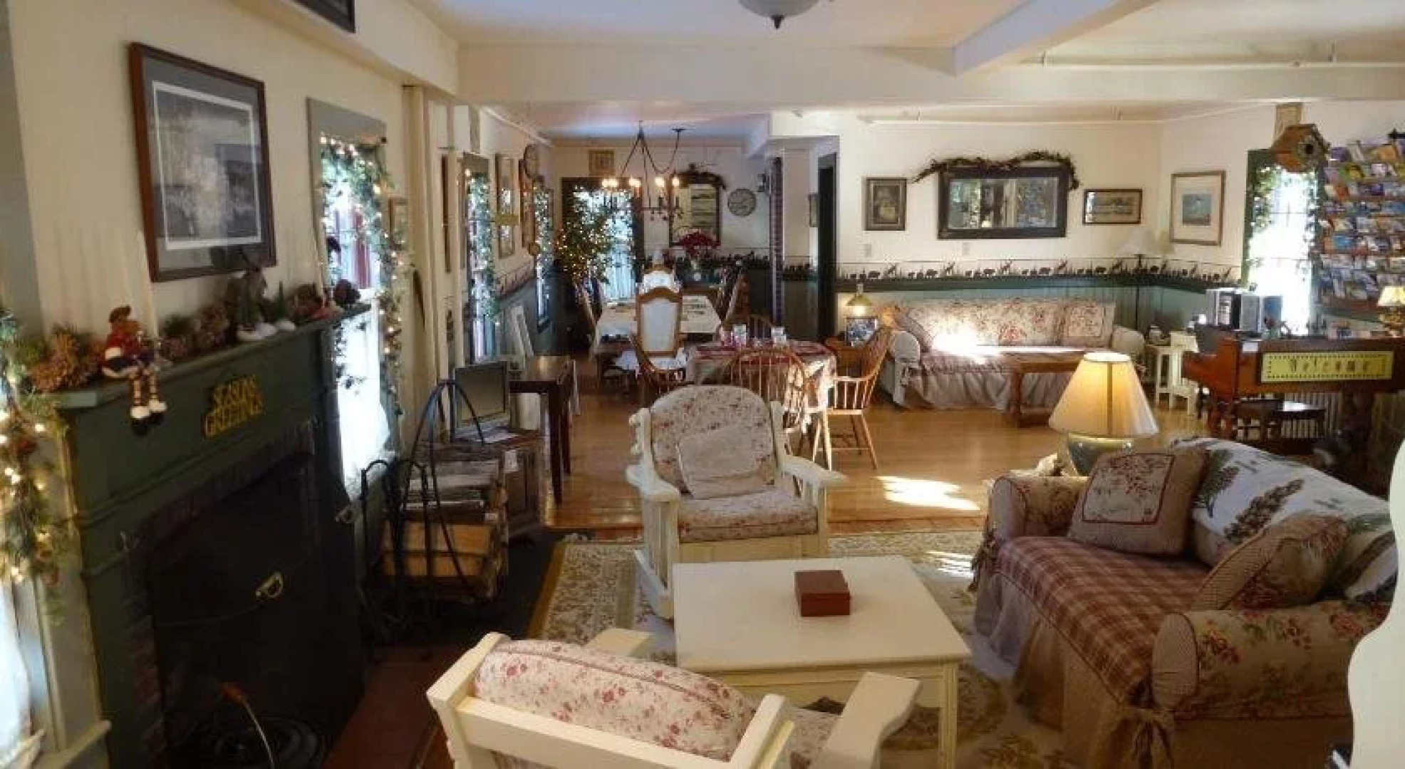 Spruce Moose Lodge and Cottages