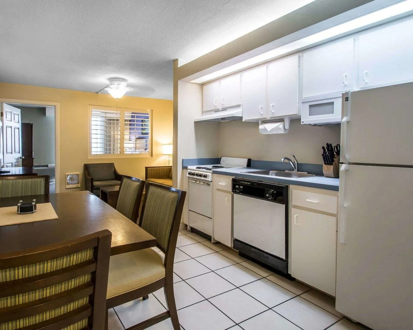 Casa Del Mar Beach Resort