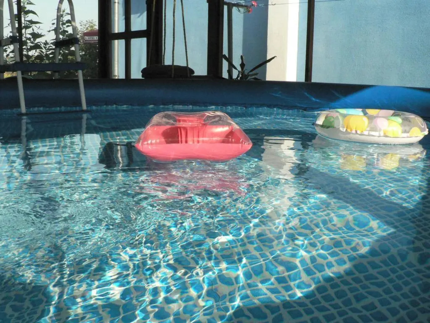 Pelican Lake Guesthouse