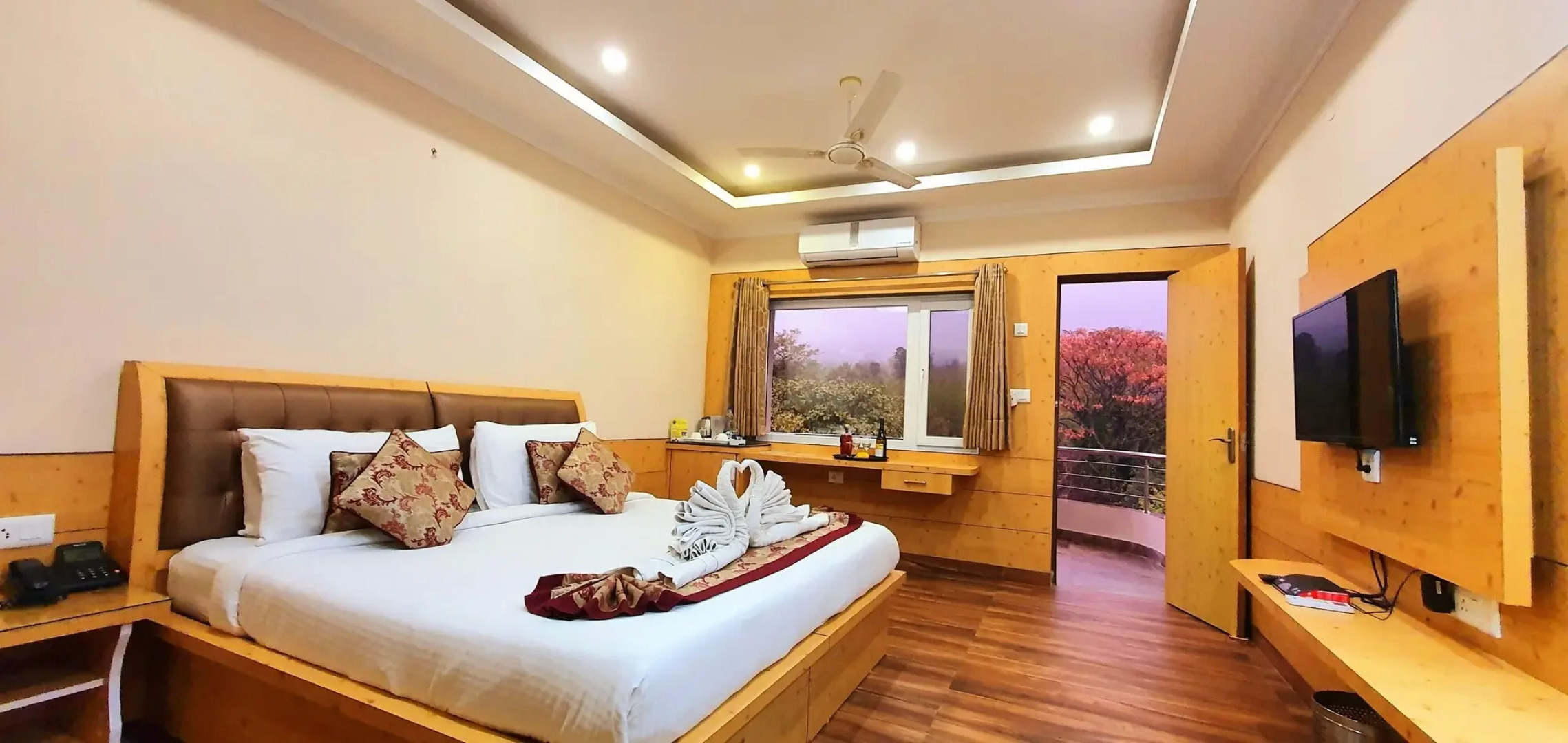 Quartz Himalayan Brothers