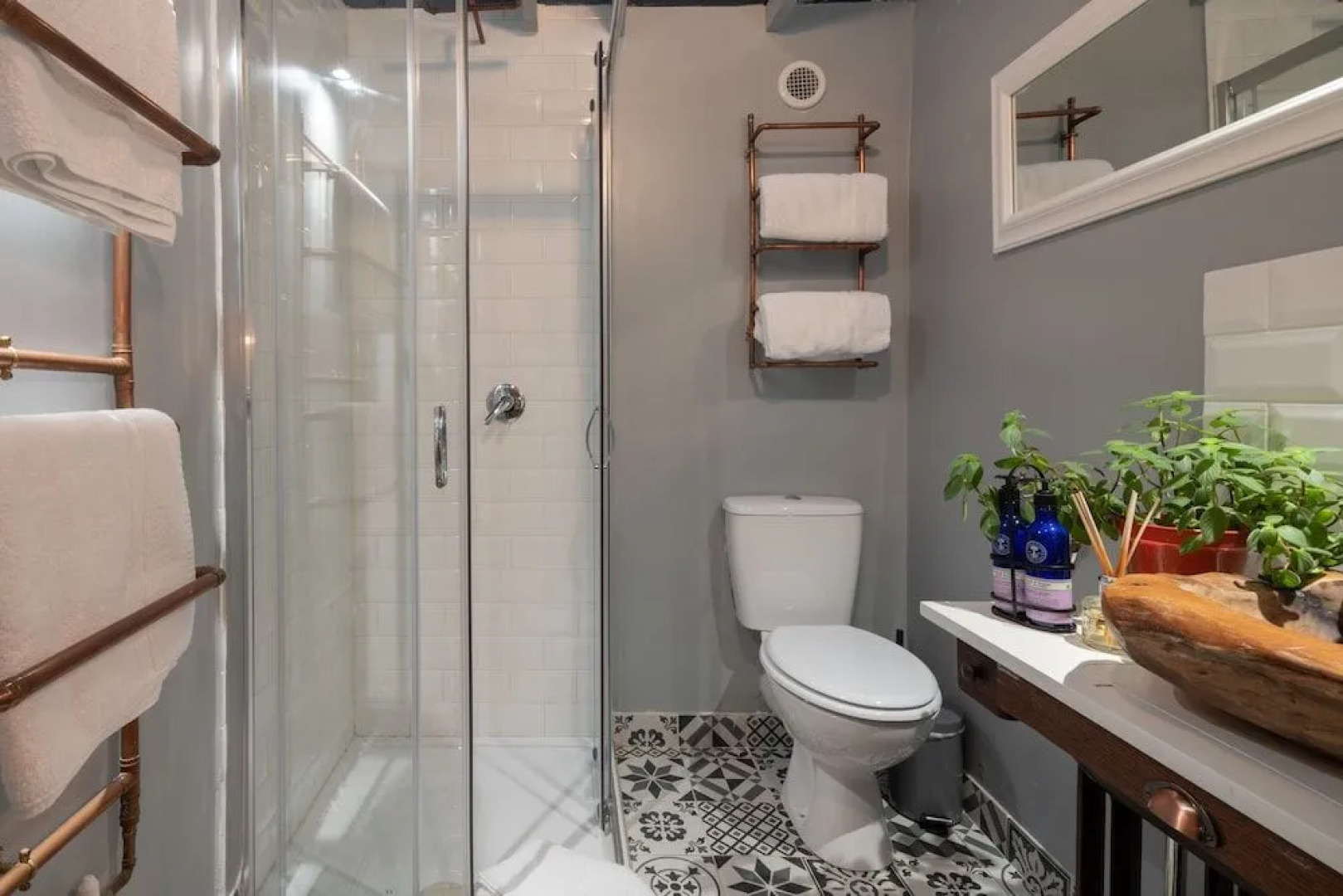 One Drake Road Hotel