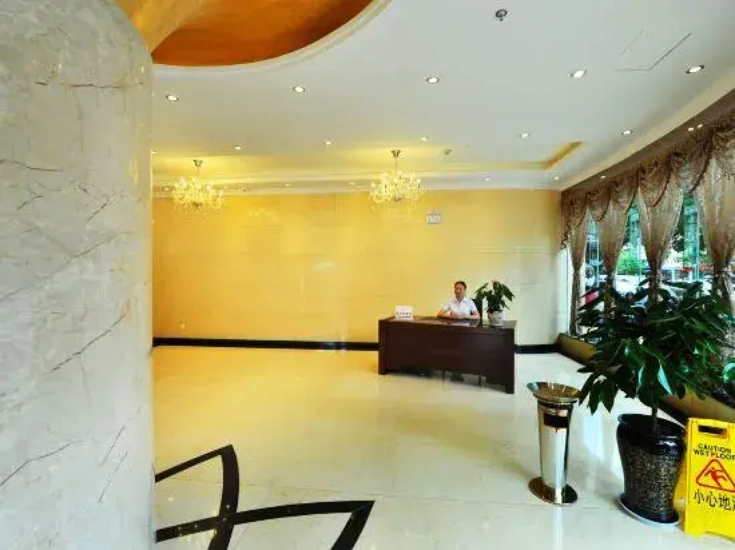 Xinlu Hotel
