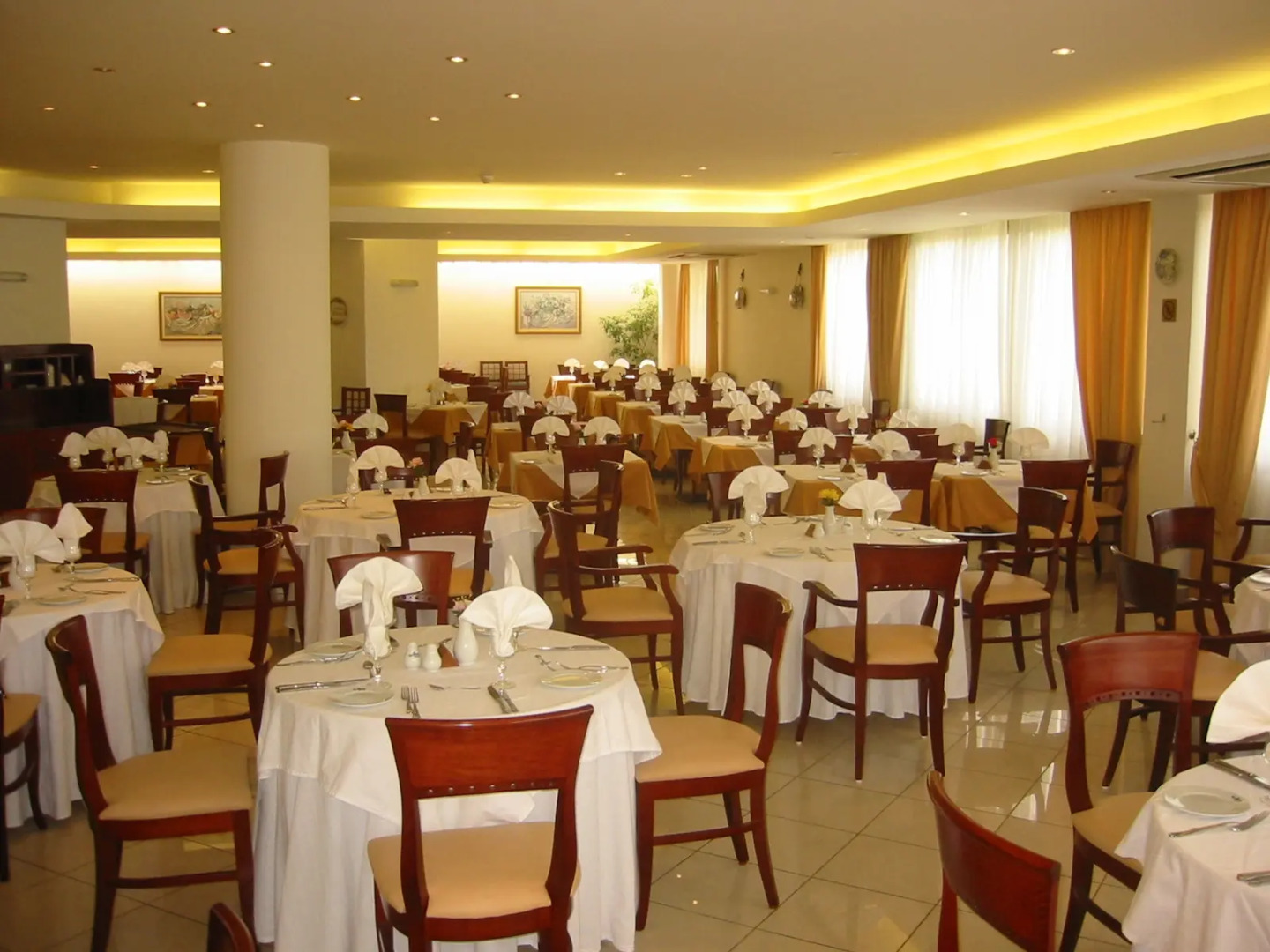 Vantaris Garden and Vantaris Corner