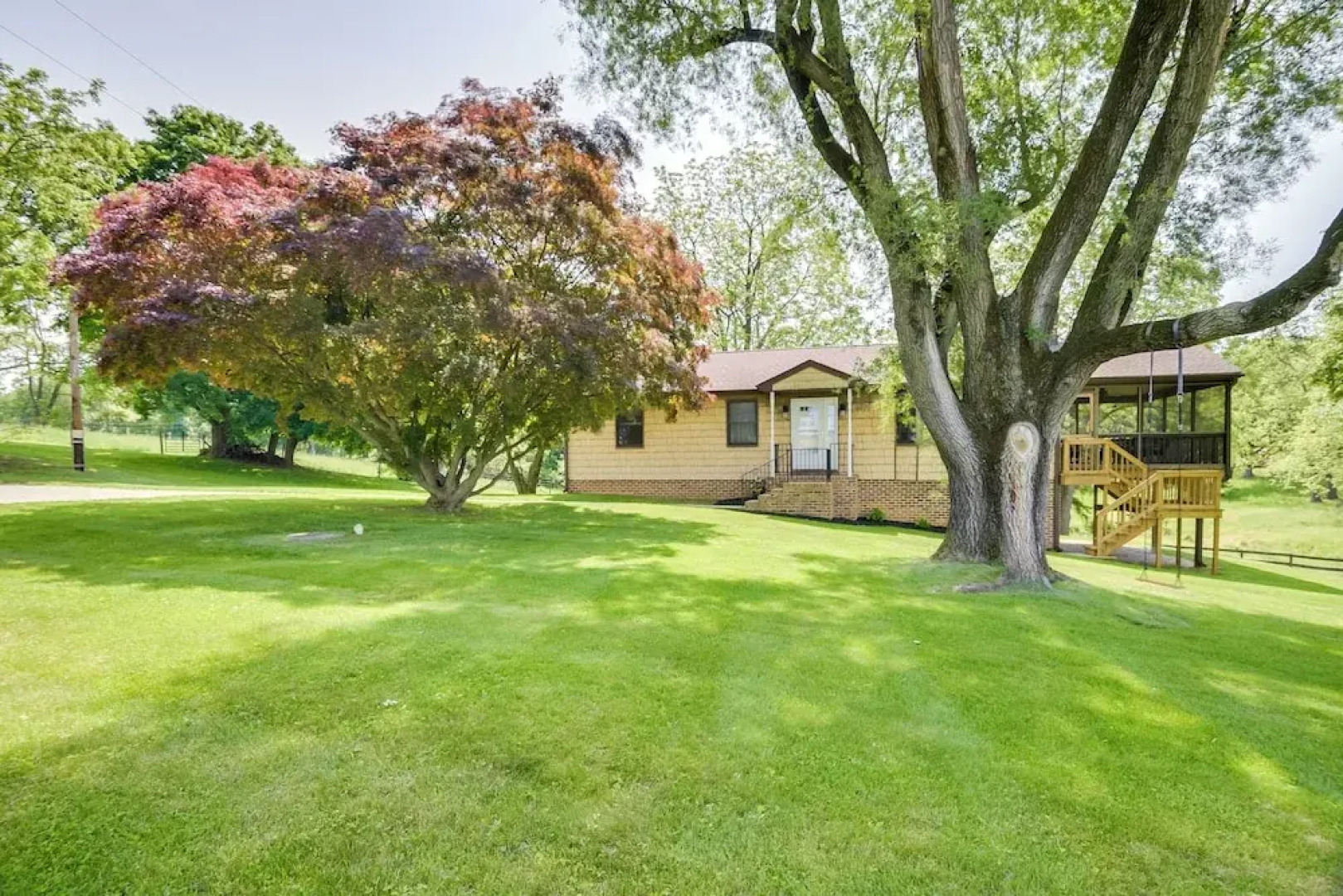 2 Mi to Wineries: Calm Cottage on 90 Acres w/ Barn