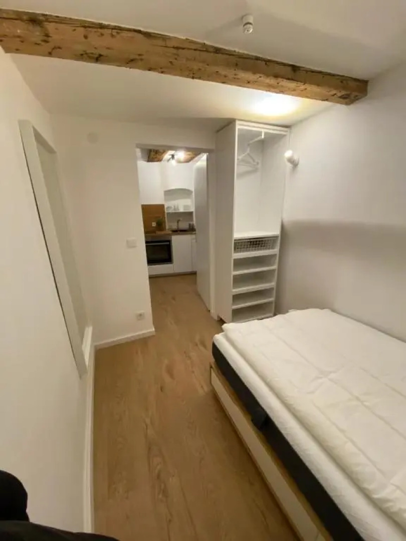 Cozy/Tiny/Creative living in a historical old town