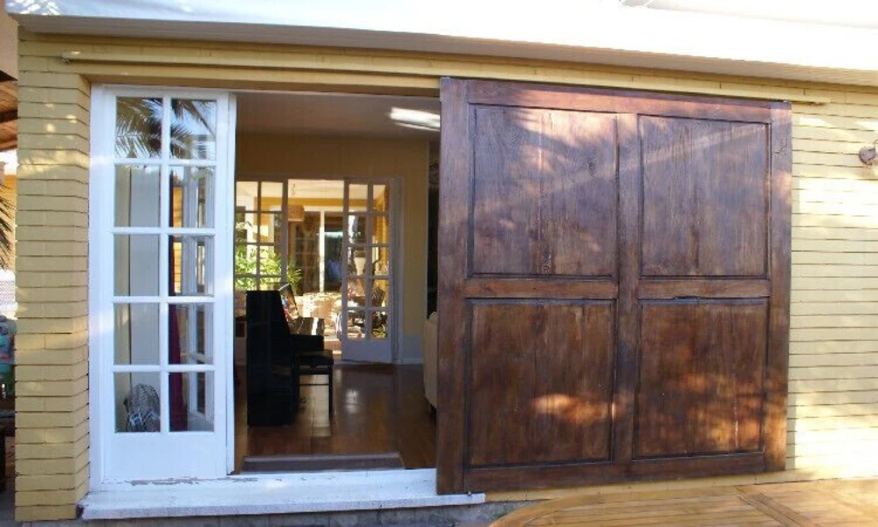 Lady Marian El Vendrell Villa