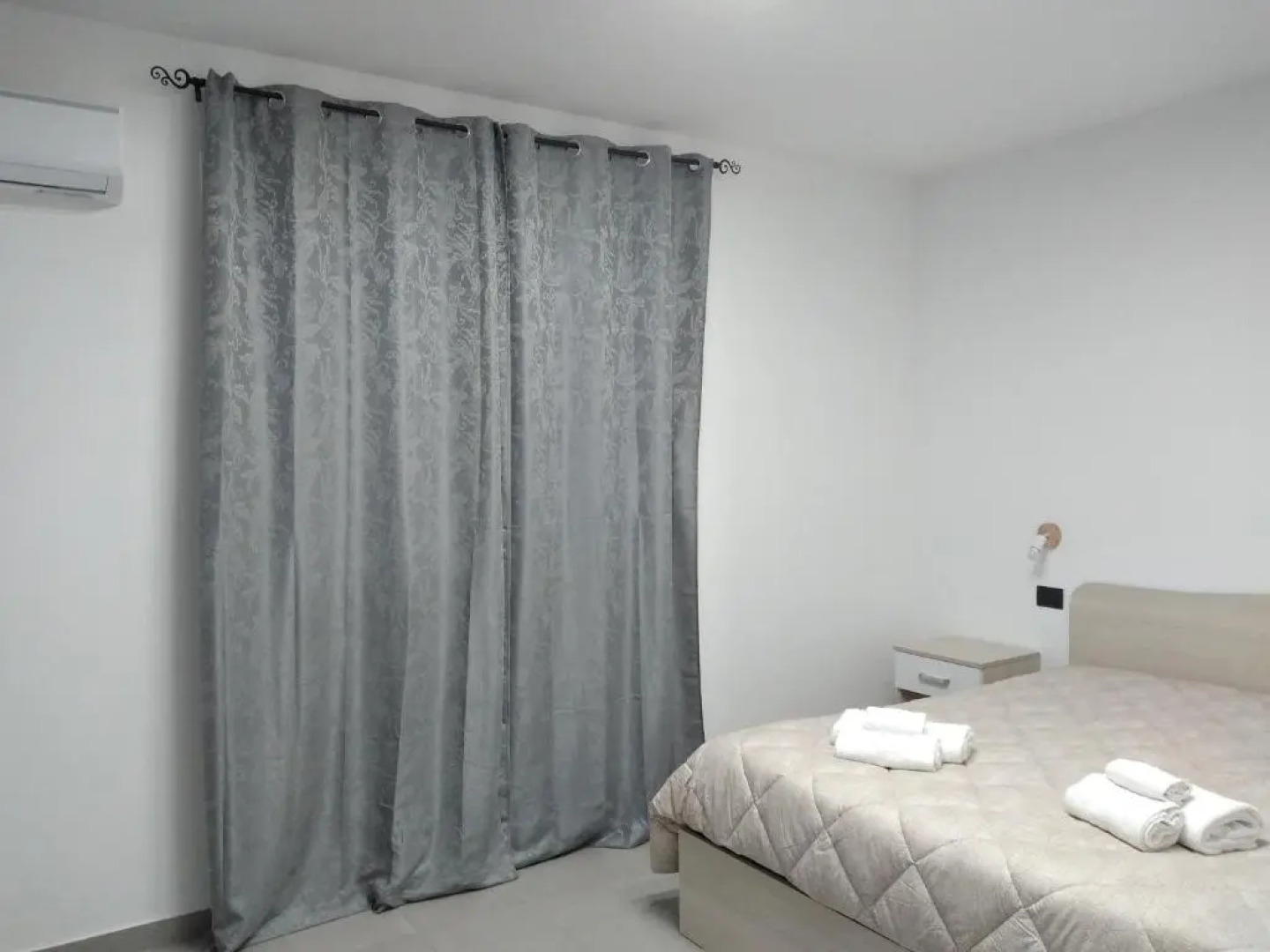 La Dama Bianca Bovo Marina