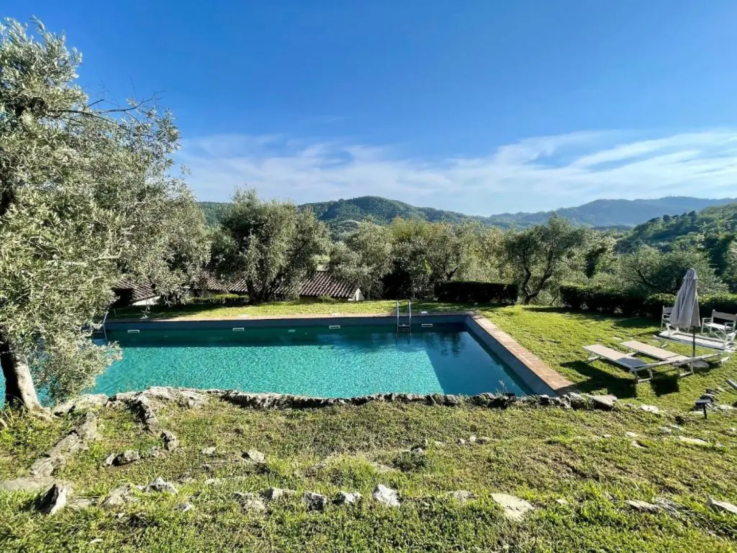 ALTIDO Country 2 BR Villa with Olive Garden and Pool