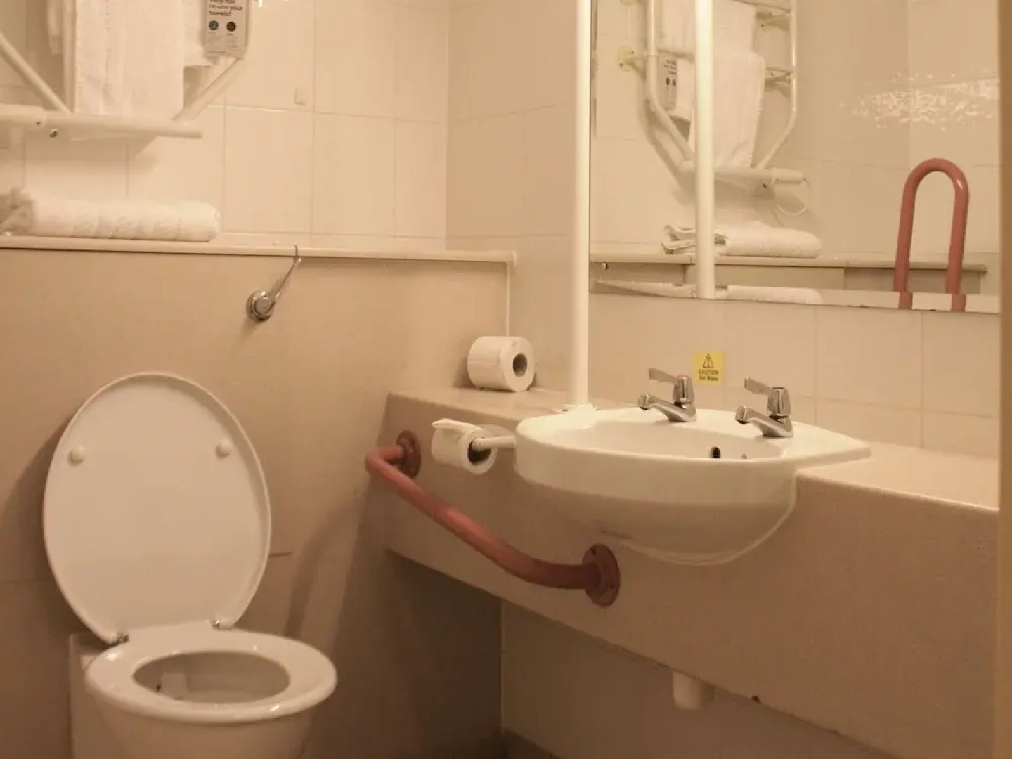 Ibis Wakefield East - Castleford