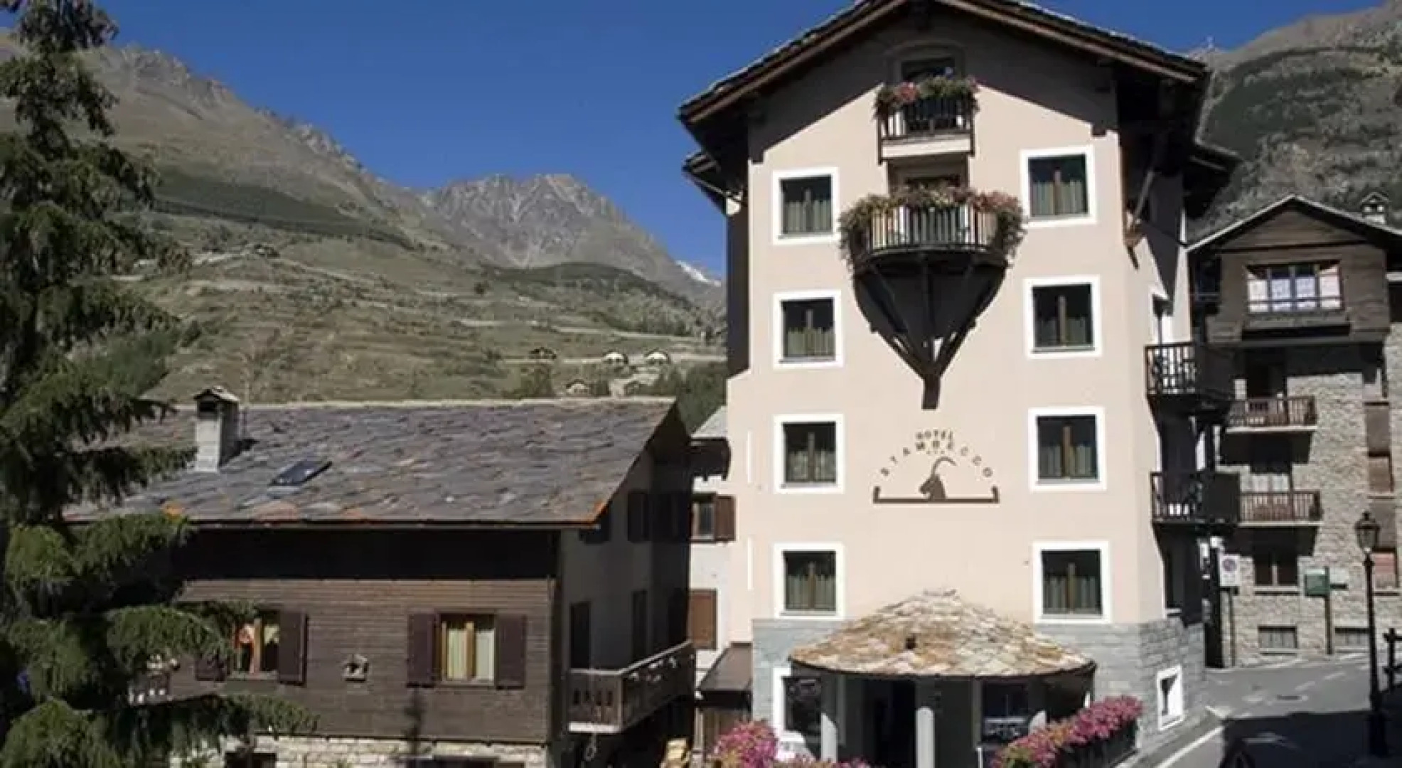 Hotel Stambecco